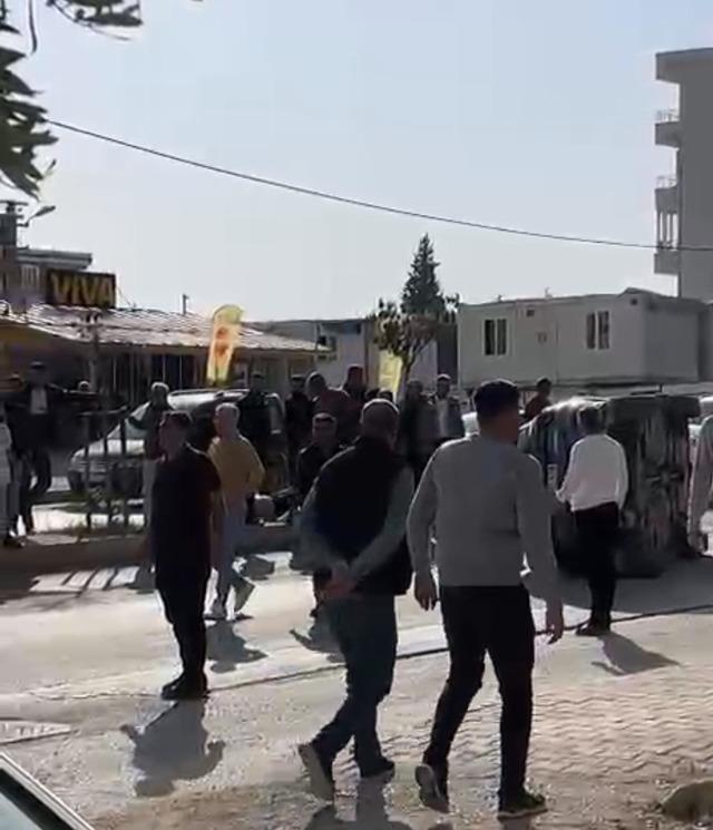 640xauto Otomobille çarpışan araç devrildi: 1 yaralı