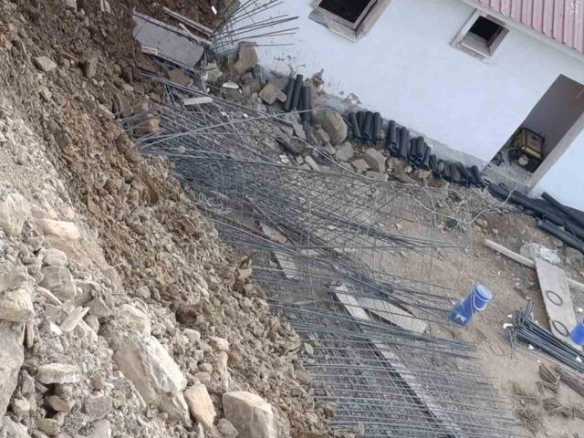 Kahramanmaraş’ta toprak kayması: Yapım aşamasındaki 6 ev zarar gördü