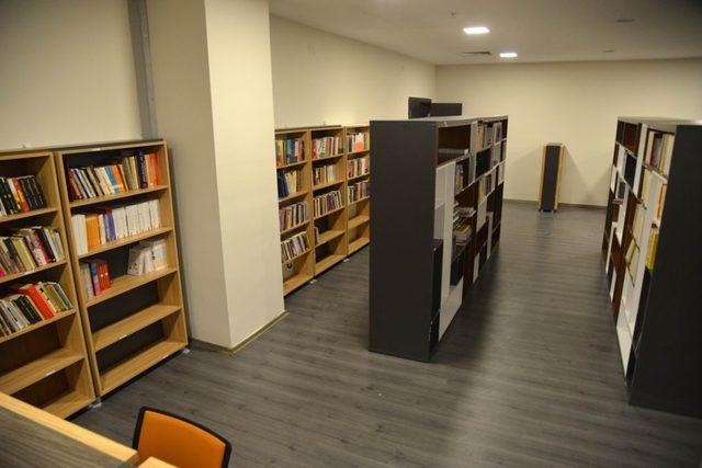 Neşet Ertaş Kültür Sanat Merkezi Kütüphanesi hizmete girdi 1