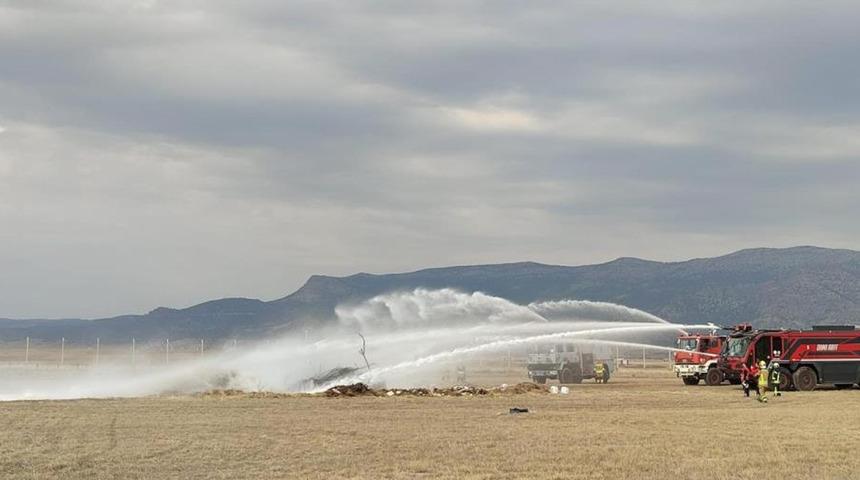 &Ccedil;ardak Havaalanında tatbikat! U&ccedil;ak kaza kırım senaryosu canlandırıldı