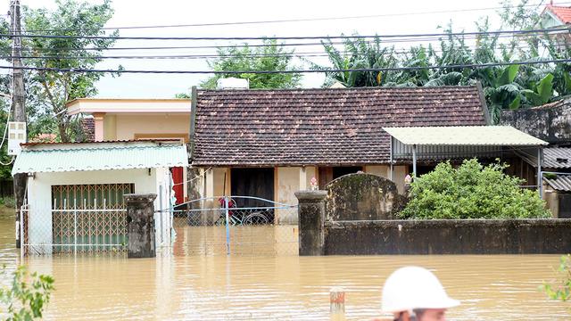 Vietnam'da tayfun felaketi! 5 kişi öldü