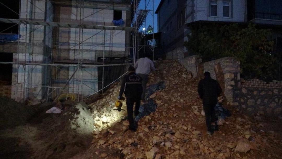 Malatya da inşaatta d&uuml;şen iş&ccedil;i hayatını kaybetti 2