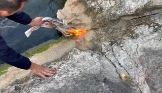 Ünlü gölde sular çekildi, çakmağı yakında bakın ne oldu