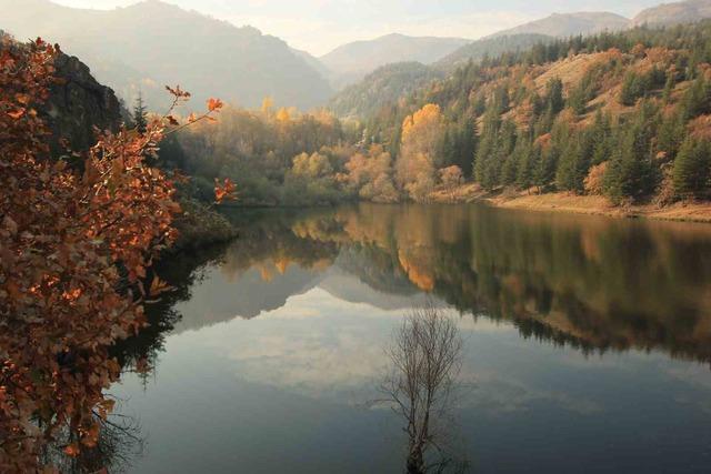 Sis bulutlarının gökyüzüne yükseldiği anlar görsel şölen oluşturdu 1