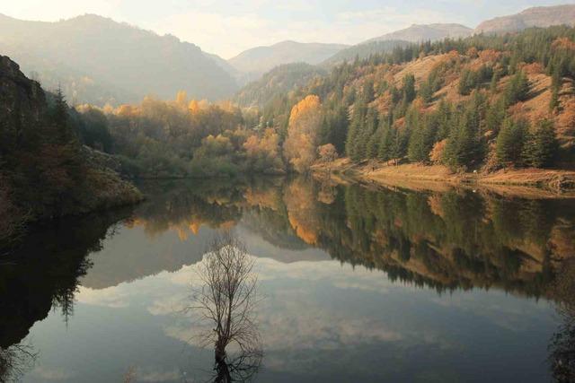 Sis bulutlarının gökyüzüne yükseldiği anlar görsel şölen oluşturdu 2
