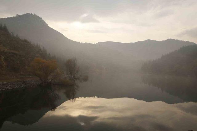 Sis bulutlarının gökyüzüne yükseldiği anlar görsel şölen oluşturdu 4