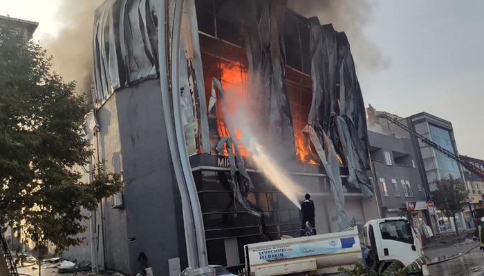 Kocaeli'de parfüm deposunda yangın: 6 kişi hayatını kaybetti