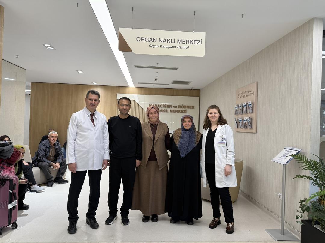 Kayınvalide damadına b&ouml;breğini verdi: "20 yıl &ouml;nce kızını aldım, şimdi de b&ouml;breğini" 1