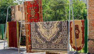 Halı silkeleyenler dikkat! Hapis cezası alabilirsiniz