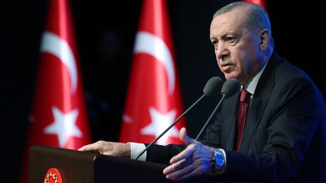 Cumhurbaşkanı Erdoğan: Büyük zaferin mimarı Aliyev'i tebrik ederim!