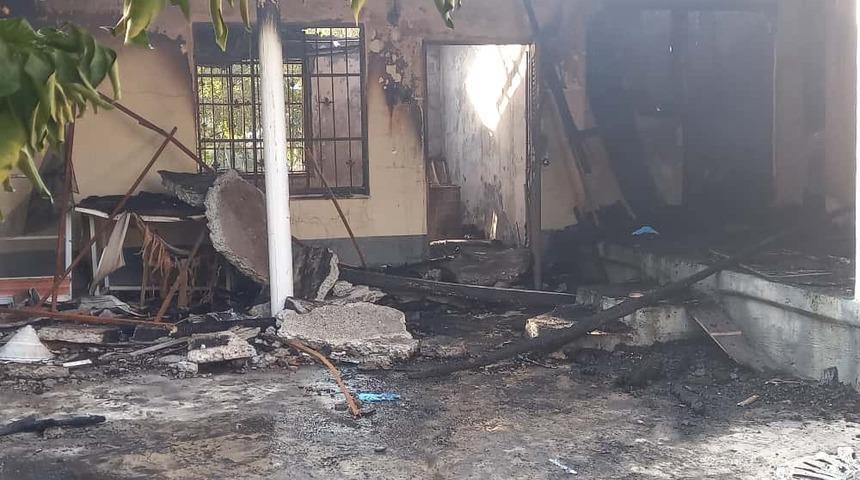 Adana'da ev yangını; bedensel engelli kadın &ouml;ld&uuml;