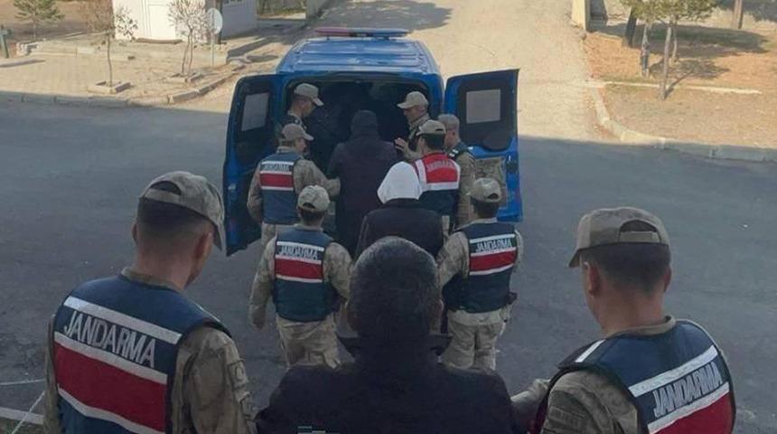 Erzurum'da ka&ccedil;ak kazı! Su&ccedil;&uuml;st&uuml; yakalandılar