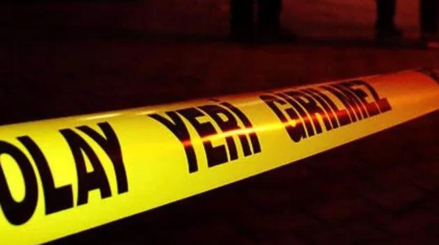 Her satırı korkun&ccedil;! 9 yaşındaki oğlunu bı&ccedil;akla yaraladı, kendisini ateşe verip 6. kattan atladı!