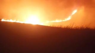 Kars'ta örtü yangın! Kontrol altına alındı