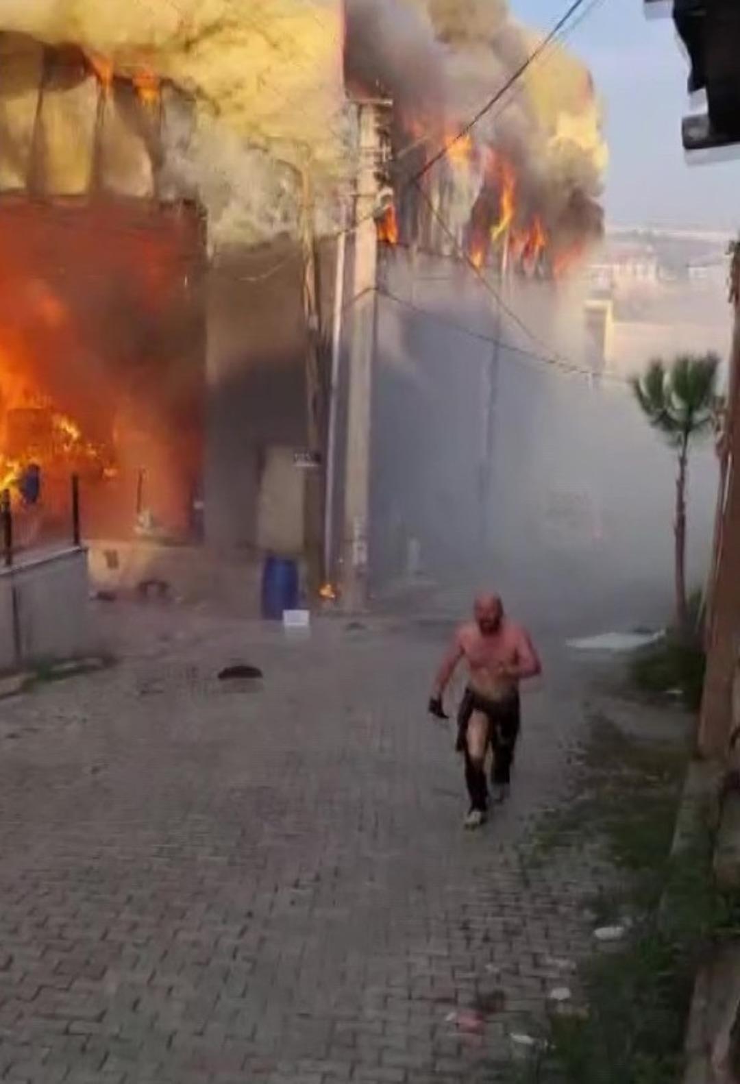 Kocaeli deki yangında 6 kişi hayatını kaybetmişti! Çalışma ve Sosyal Güvenlik Bakanlığı duyurdu: SGK İl Müdürü ve 6 kişi açığa alındı 2