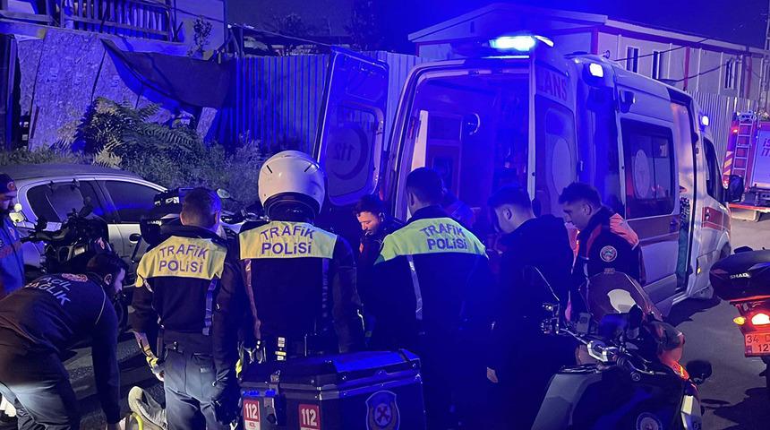 Yer: İstanbul! Kaza yaptı, polise bı&ccedil;ak &ccedil;ekti