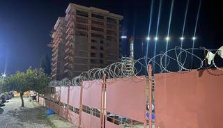 Üzerine demir kalıp düşen işçi hayatını kaybetti