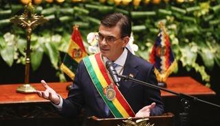 Yeni Bolivya Devlet Başkanı Paz yemin ederek göreve başladı