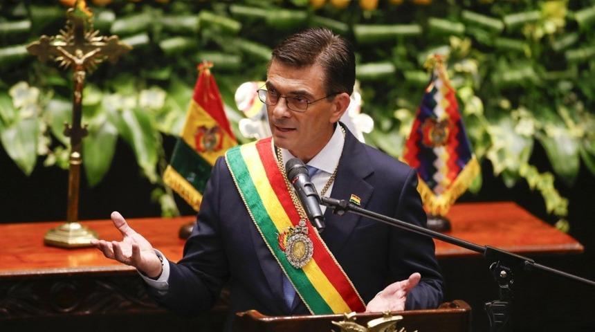 Yeni Bolivya Devlet Başkanı Paz yemin ederek göreve başladı