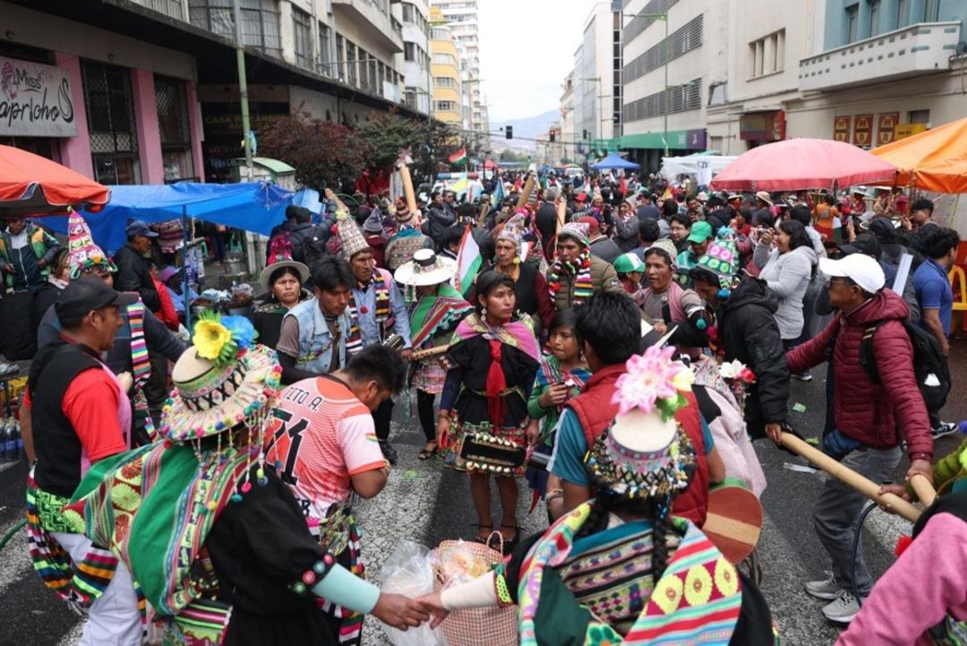 Yeni Bolivya Devlet Başkanı Paz yemin ederek göreve başladı 2