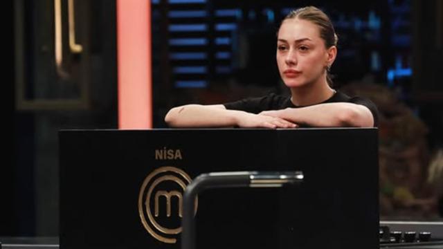 MasterChef Nisa Nevzat ile aşk pozu paylaştı! Aylarca sevgilisini saklamıştı