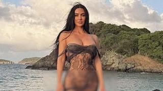 Kim Kardashian dantelli elbisesiyle yine adından söz ettirdi! Bir bakan bir daha baktı