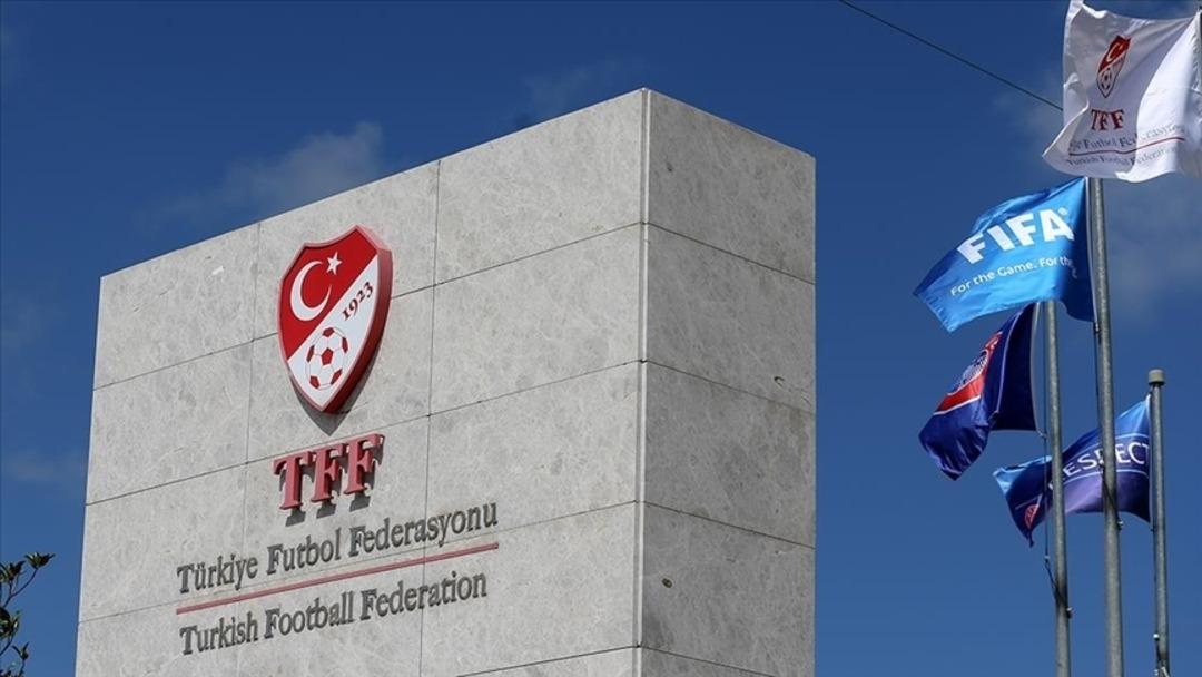 Bahis skandalı b&uuml;y&uuml;meye devam ediyor... Şimdi de Interpol devrede! 600 futbolcu ifade verecek 3