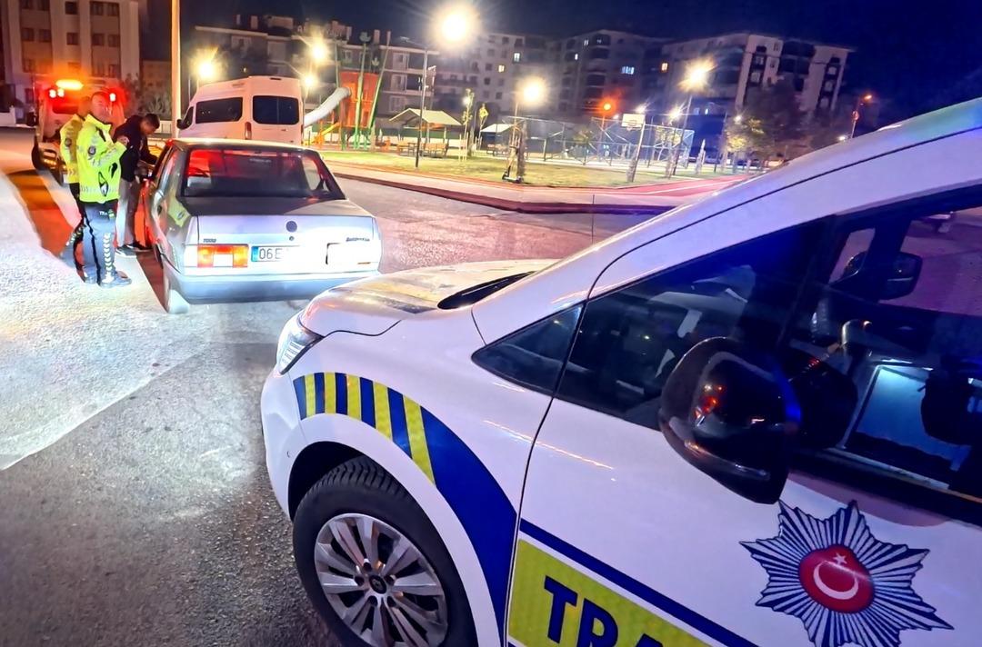 Drift atıp ceza yiyeceğini anlayınca kayıplara karıştı! Film gibi kovalamaca: Önce arabayla sonra yayan kaçtı 1