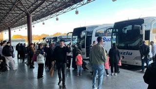 Otogarda ’ara tatil’ yoğunluğu