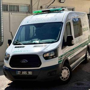 Arızalanan araca yardım etmek isteyen genç başka bir aracın çarpması sonucu öldü