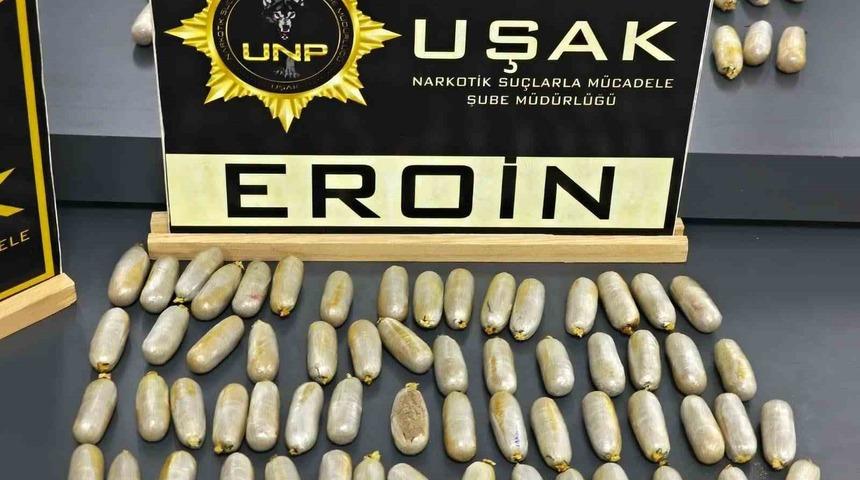 Uşak’ta midelerinde eroin taşıyan iki şüpheli tutuklandı