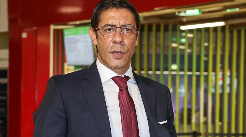 Benfica'da Rui Costa yeniden başkanlığa se&ccedil;ildi