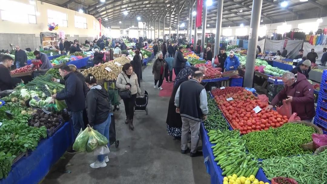 Fiyatı 7 aydır 10 TL  Sudan ucuz  Türkü söyleyerek dile getirdi 5