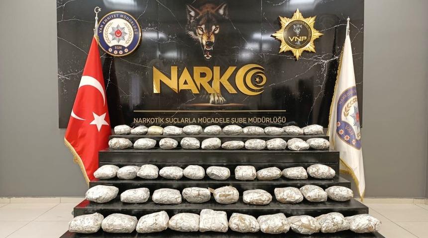 Van&rsquo;da 19 kilo 660 gram uyuşturucu ele ge&ccedil;irildi