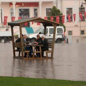 Tekirdağ ve Kırklareli'nde sağanak etkili oldu