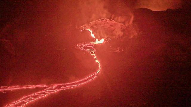 Görüntüler ABD'den: Yanardağ patlaması öncesi görüntüler şaşkına çevirdi