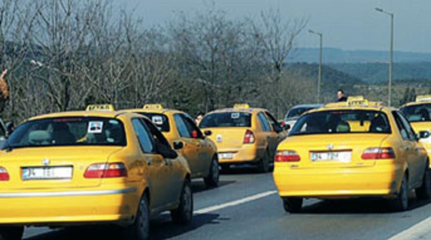 5 bin 500 TL'ye &ccedil;alışacak taksici aranıyor