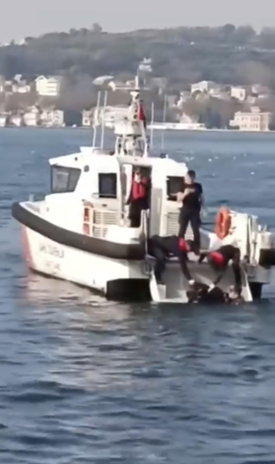 Balıkçıların oltasına takılmıştı: İstanbul Boğazı nda bulunan cesedin kimliği ortaya çıktı! 2