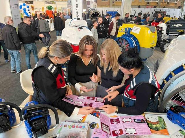 Jandarmadan tarım fuarında çiftçilere uyarı 1