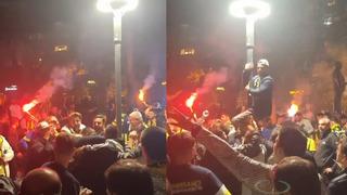 Galatasaray'ın mağlubiyeti Kadıköy'de davullarla, zurnalarla kutlandı! Sokak lambasına tırmanan bile var...