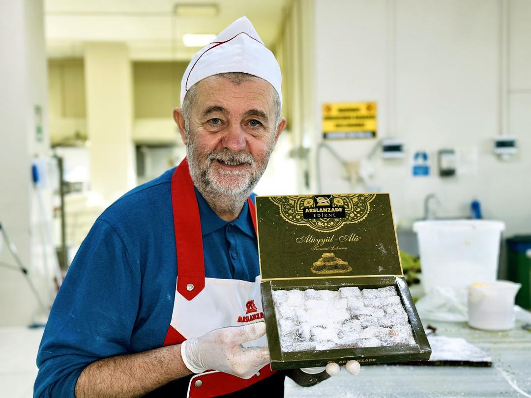 Acı biberi lokumla birleştirdi! Adını &lsquo;D&uuml;nya Hali&rsquo; koydu: "&Ouml;nce tatlandırıyor sonra mutluluk g&ouml;zyaşları geliyor" 2