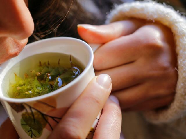 Havalar soğudu ilgi arttı! Bitki çayı kullanmadan önce dikkat: 'Ölümcül olabilir' uyarısı!