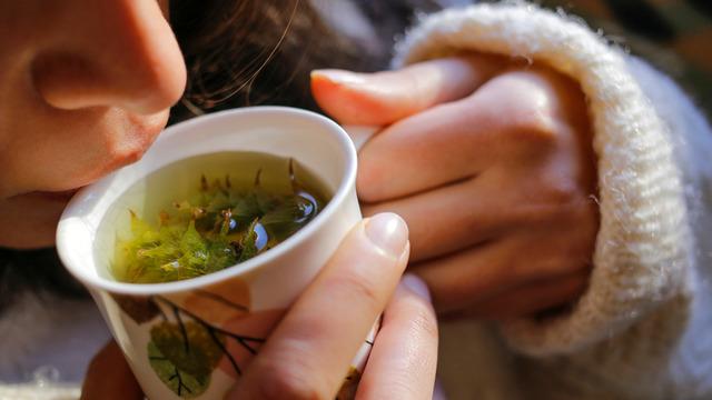 Havalar soğudu ilgi arttı! Bitki çayı kullanmadan önce dikkat: 'Ölümcül olabilir' uyarısı!