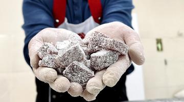 Acı biberi lokumla birleştirdi! Adını ‘Dünya Hali’ koydu: "Önce tatlandırıyor sonra mutluluk gözyaşları geliyor"