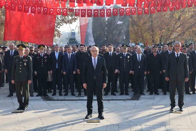 Ağrı’da 10 Kasım Atatürk’ü anma töreni düzenlendi 2