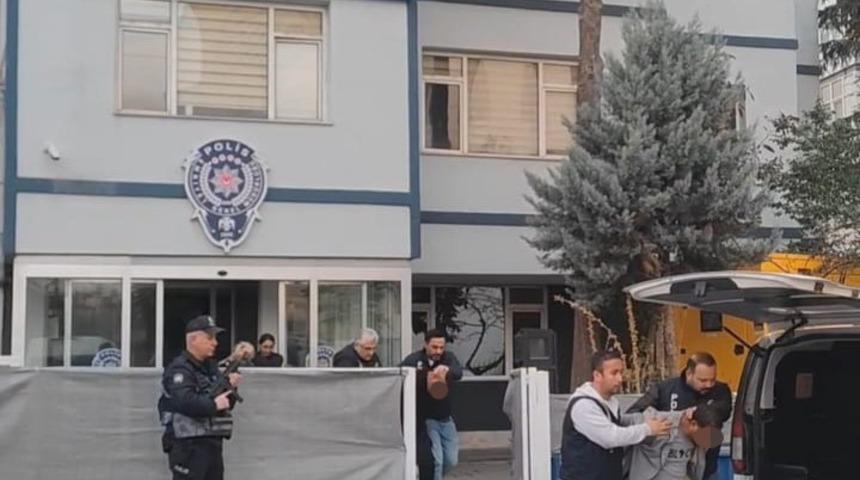 Sincan İl&ccedil;e Emniyet M&uuml;d&uuml;rl&uuml;ğ&uuml;nden aranan şahıslara y&ouml;nelik operasyon