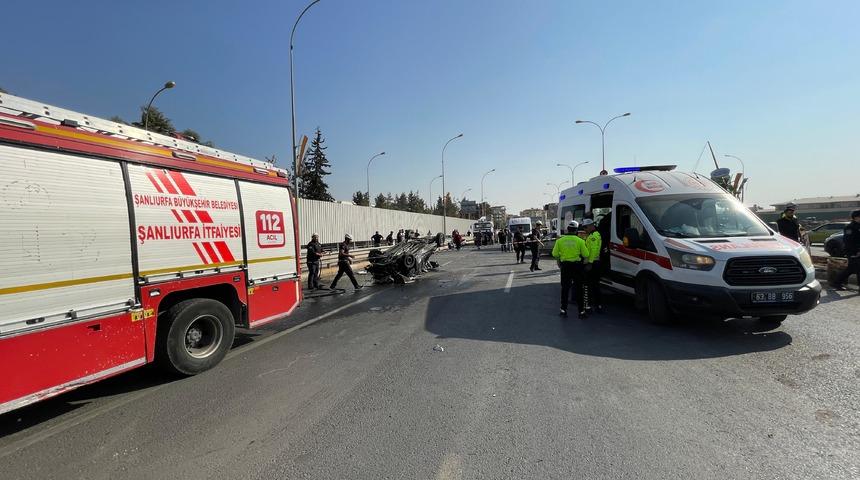 Şanlıurfa'da zincirleme trafik kazası: 3'&uuml; ağır 4 yaralı