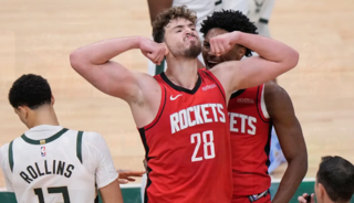 Alperen "double-double" yaptı Rockets kazandı!