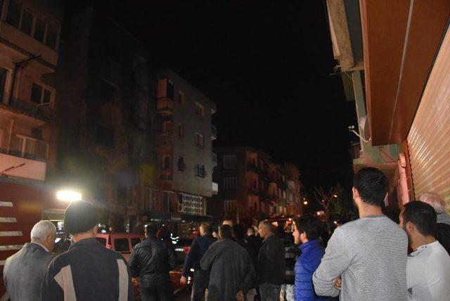 İzmir'de yangın: 1 ölü