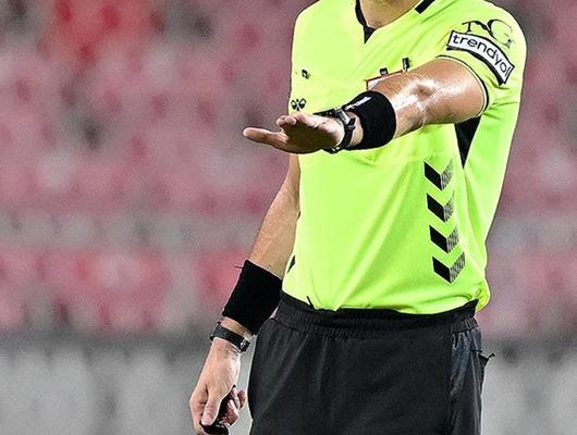 Türk futbolunda tarihi gece! Şike ve bahis soruşturmasında 3 hakem tutuklandı! 4 yılda toplam 10 milyon TL'lik bahis oynadıkları ortaya çıktı